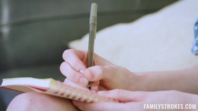 После групповушки юнец не останется девственником #1