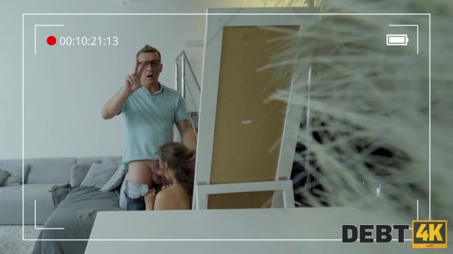 Очкастый женатик развел сучку на трах #4