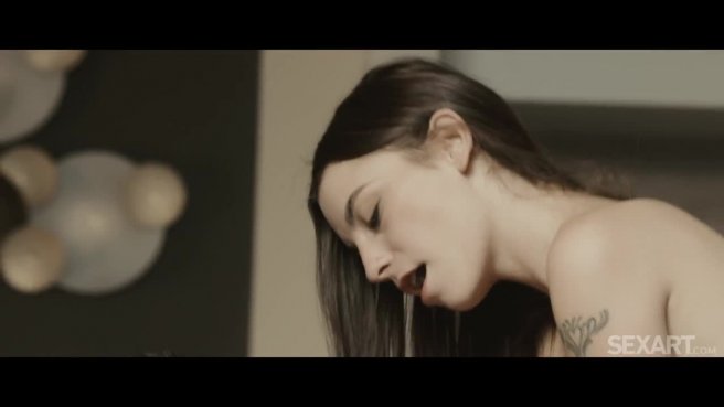 Мягкость и трепет романтического секса #7