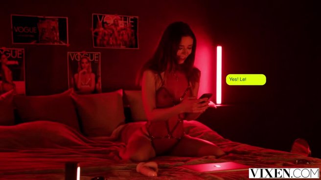 На террасе раздвинула ноги перед мажором #2