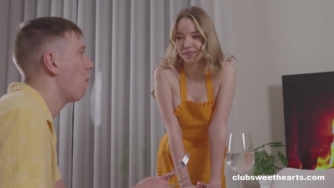 Если не умеешь нормально готовить, то хотя бы член отсоси #2